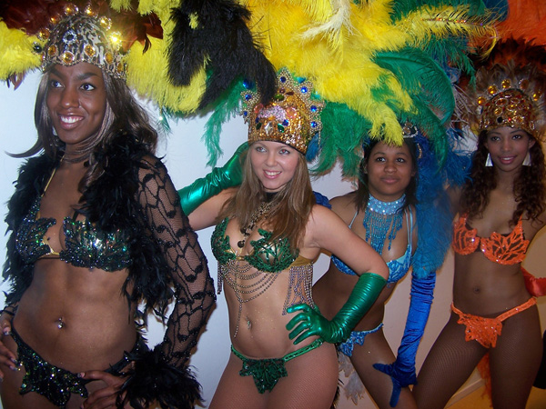 Tropical themafeest danseressen